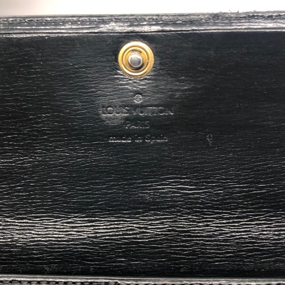 Authentic Louis Vuitton Épi Long Wallet - Picture 8 of 13